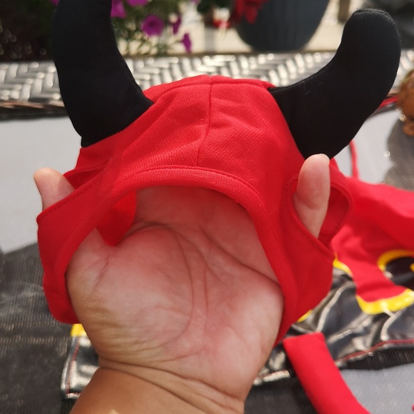 Halloween Dog Costume Red Devil Adjustable Size M FUN See Measurements - Picture 11 of 13